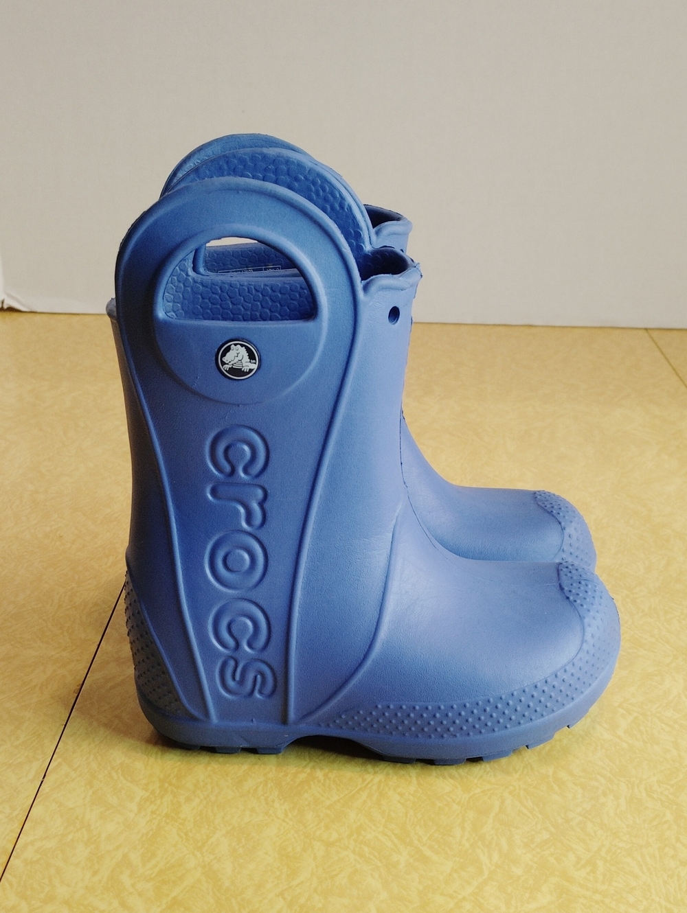 Blue Crocs Kids Size C8